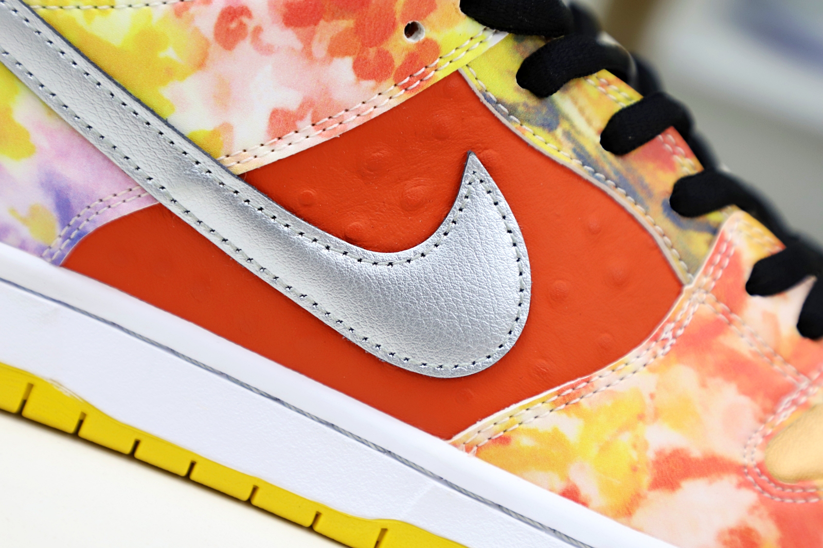 JASON DENG X DUNK LOW PRO SB 'STREET HAWKER'