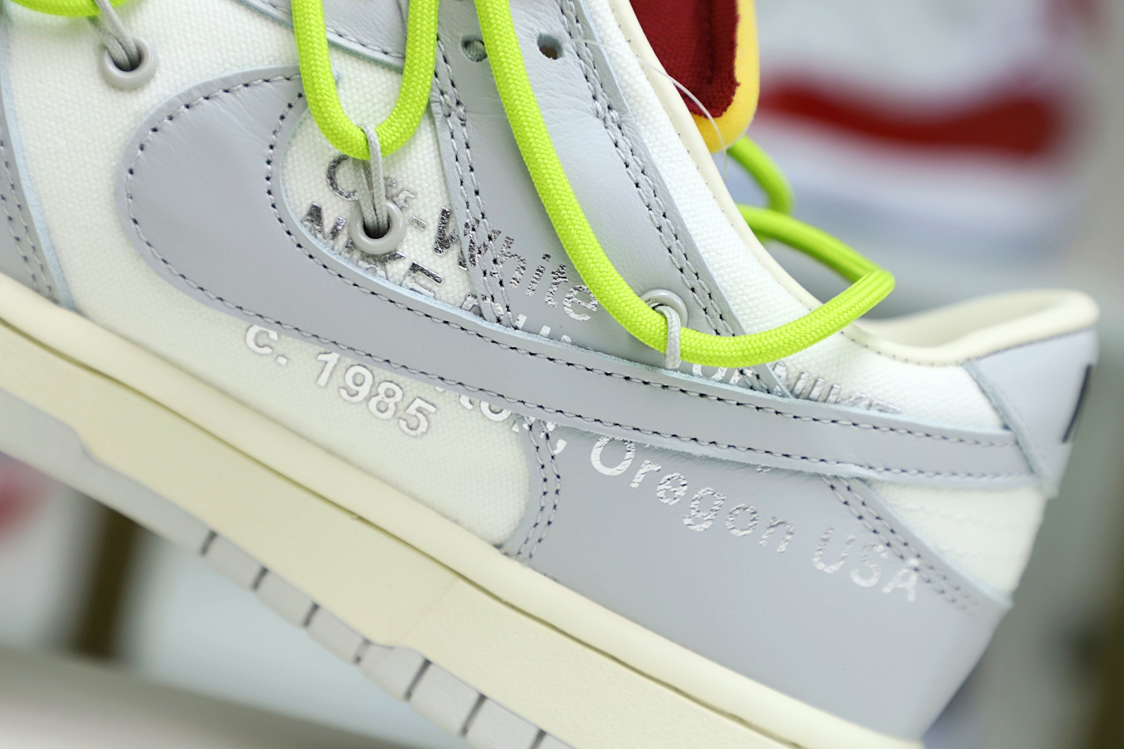 Off-White x Nike Dunk Low 