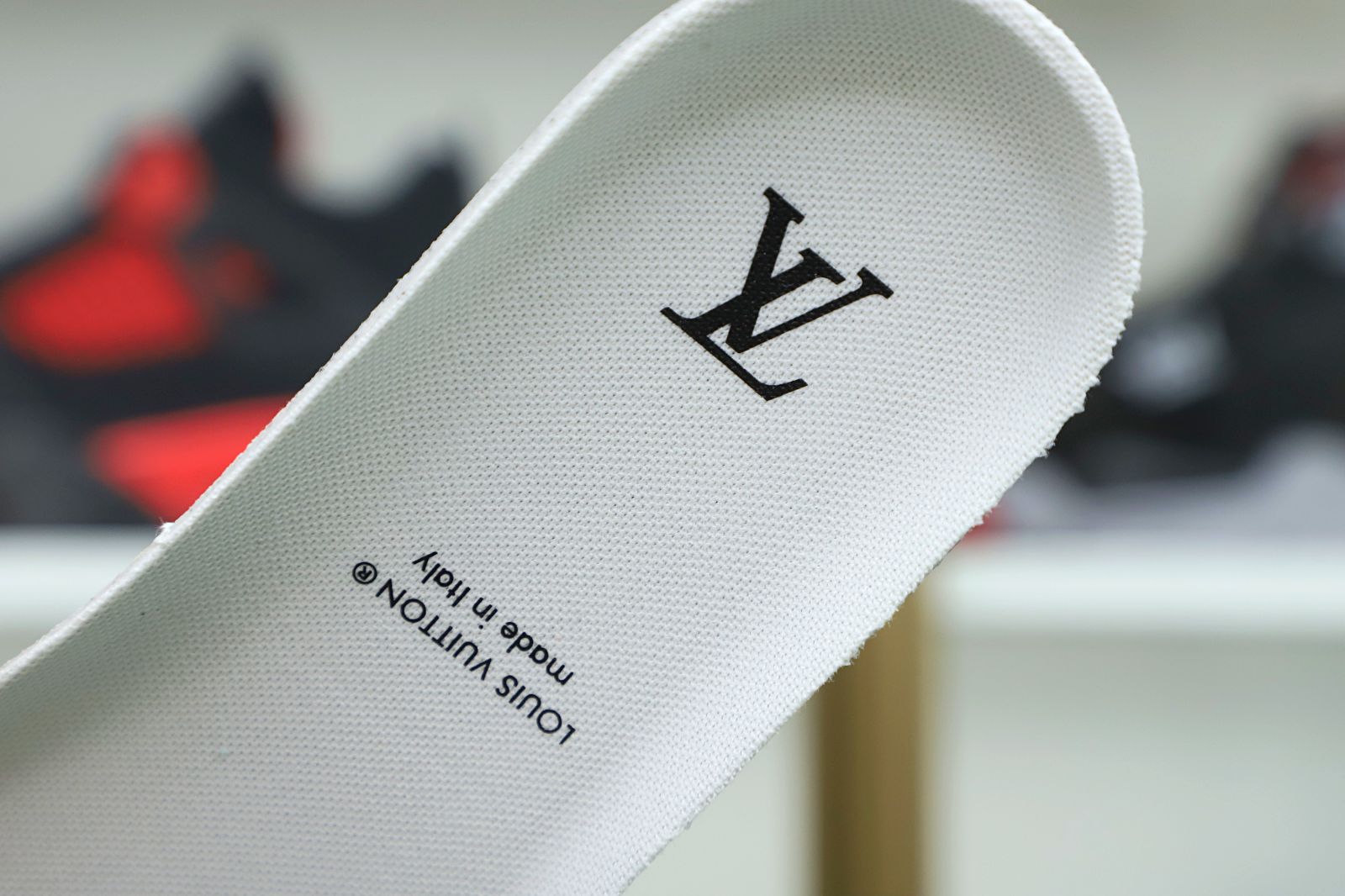 Louis Vuitton  LV   Trainer