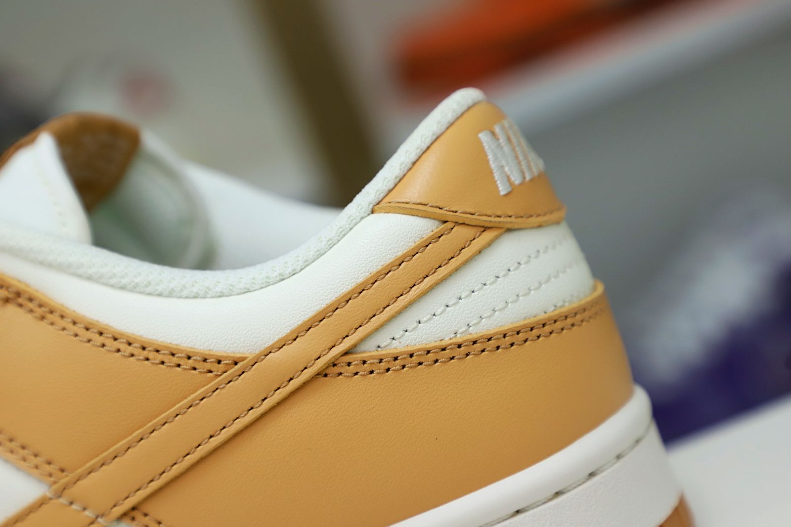 WMNS DUNK LOW 'HARVEST MOON'