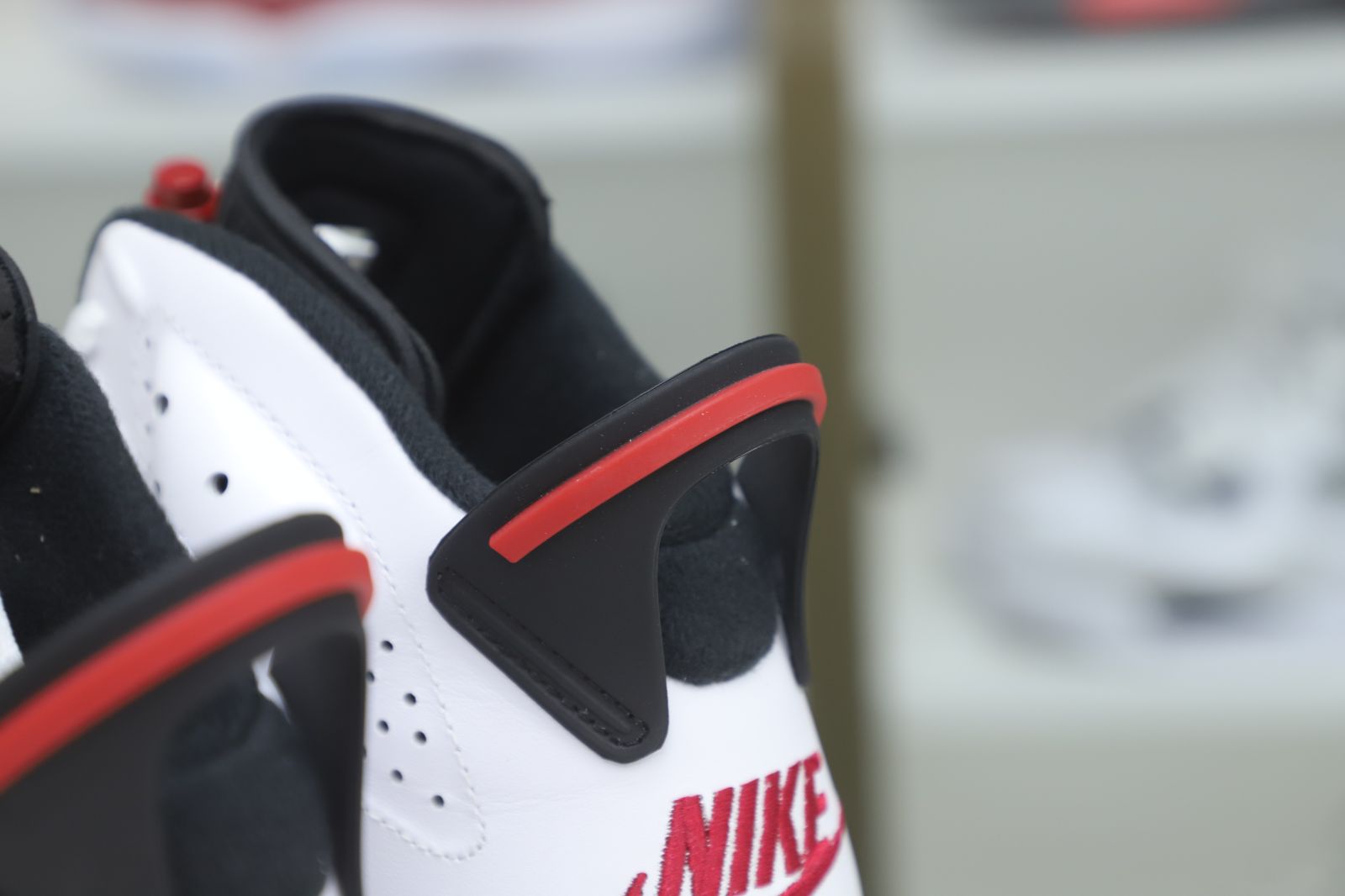 AIR JORDAN 6 RETRO OG 'CARMINE' 2021