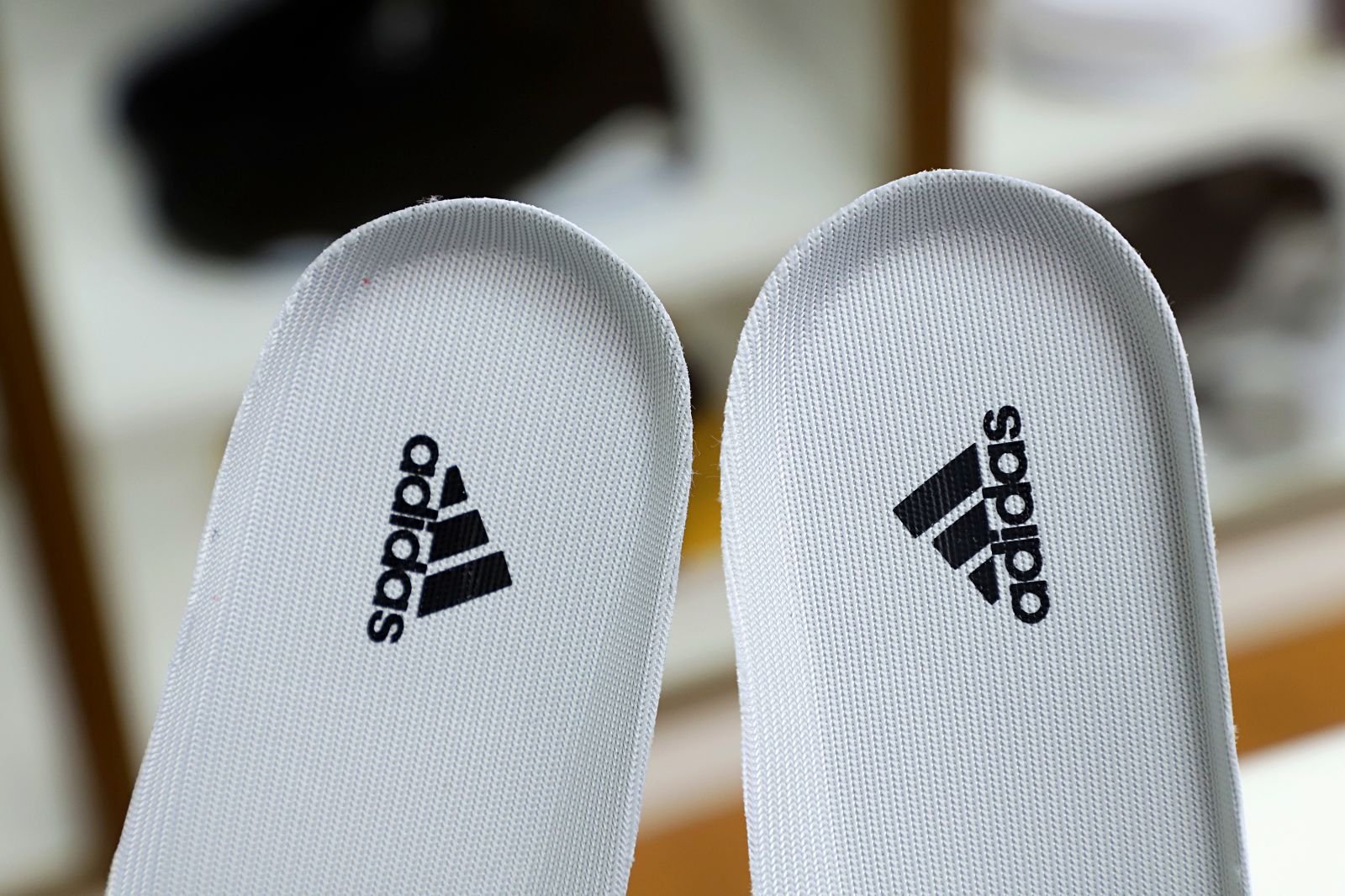 YEEZY BOOST 700 'WAVE RUNNER'