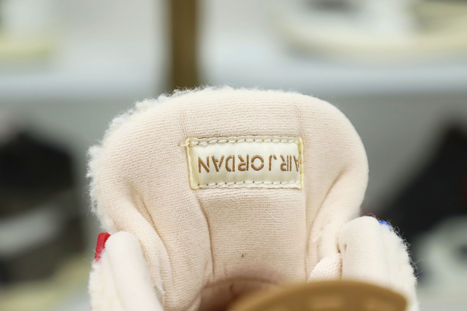 AIR JORDAN 4 RETRO GS 'WILD THINGS'