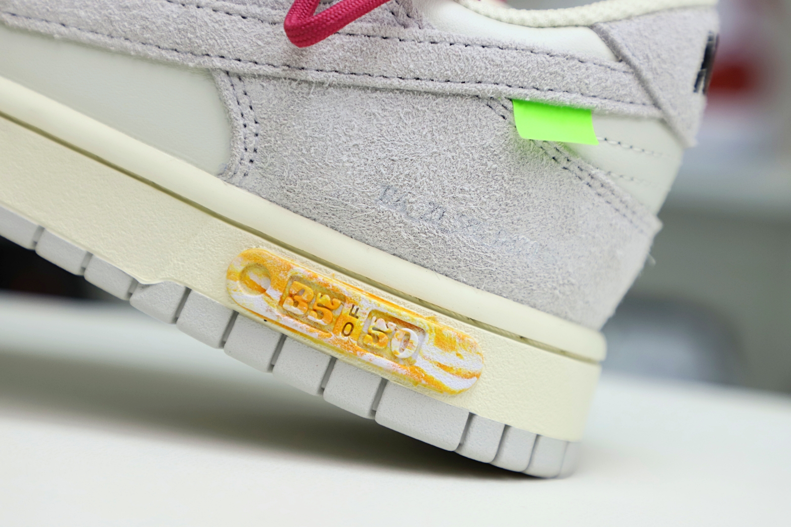 Off-White x Nike Dunk Low 