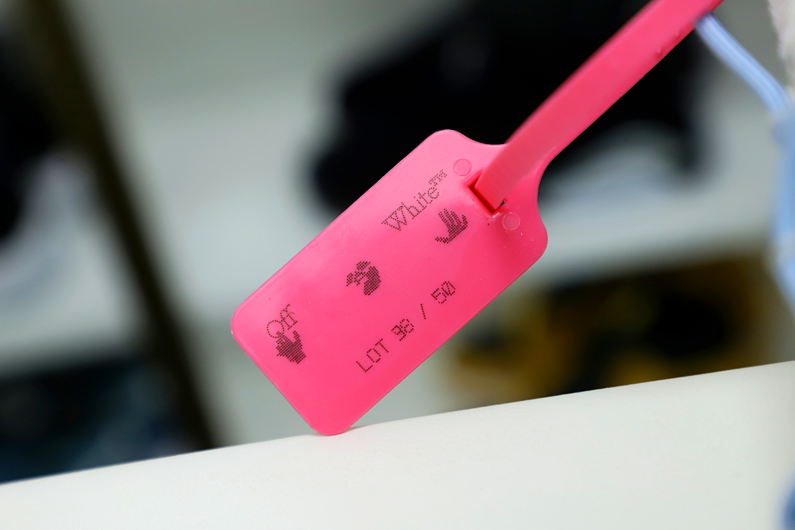 Off-White x Nike Dunk Low 