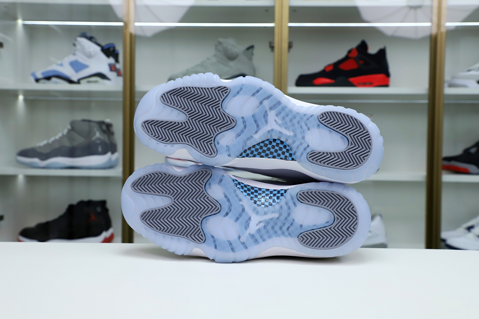 Air Jordan 11 Retro Low 