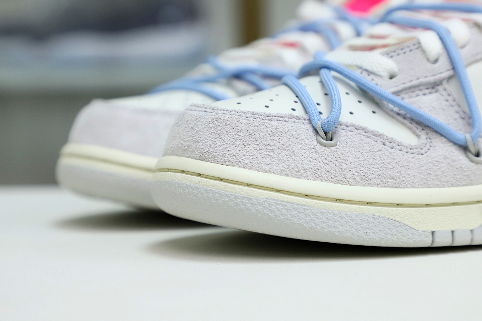 Off-White x Nike Dunk Low 