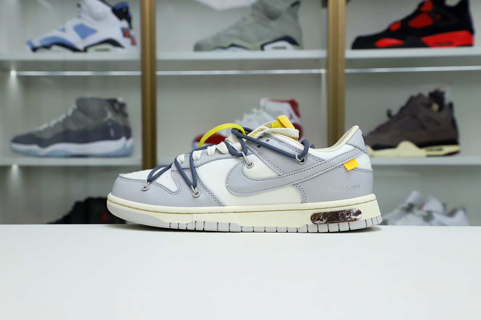 Off-White x Nike Dunk Low