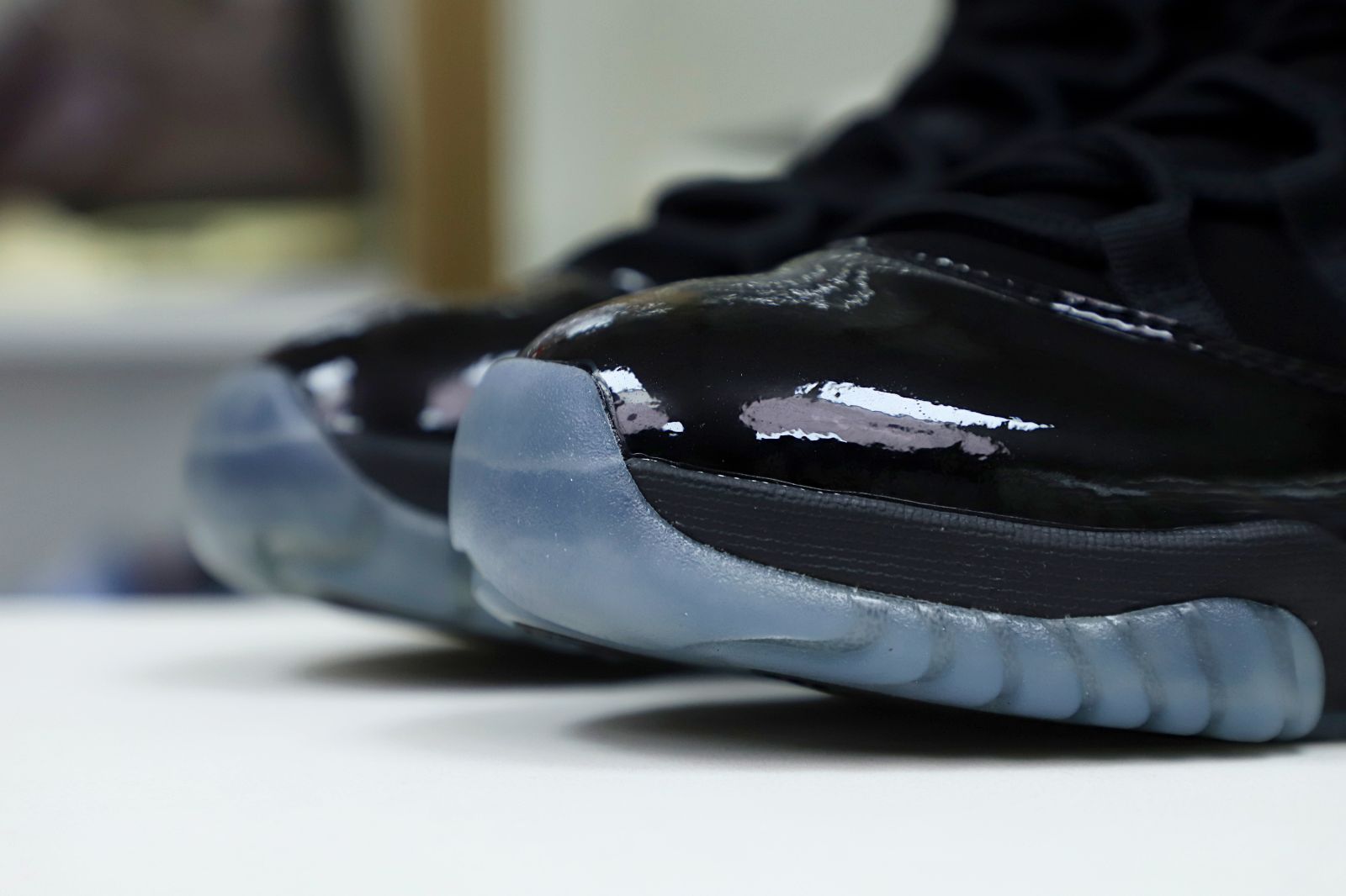 AIR JORDAN 11 RETRO 'CAP AND GOWN'