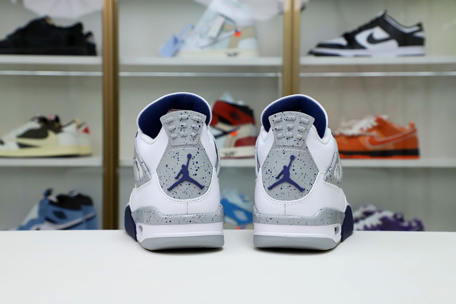 AIR JORDAN 4 RETRO 
