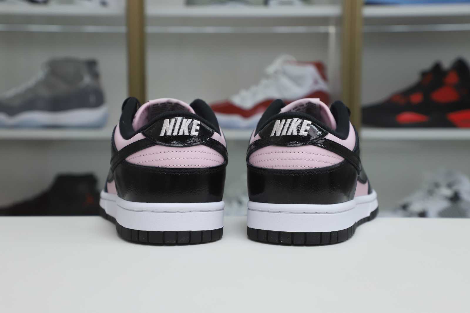 Nike Dunk Low ESS 
