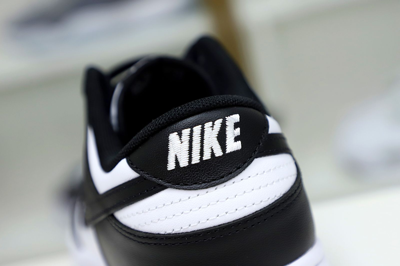 DUNK LOW PANDA 'BLACK WHITE'