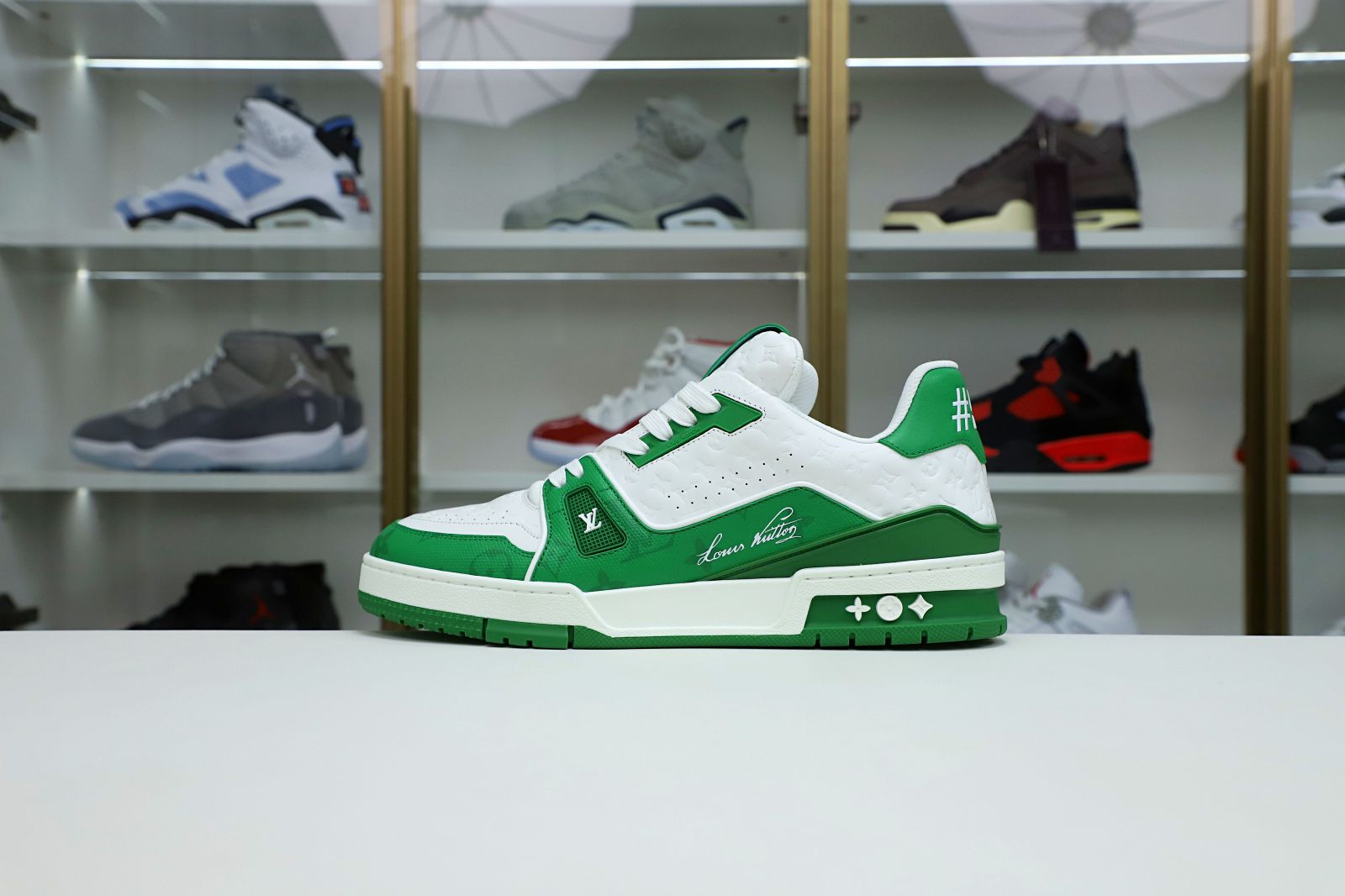 Louis Vuitton  LV   Trainer