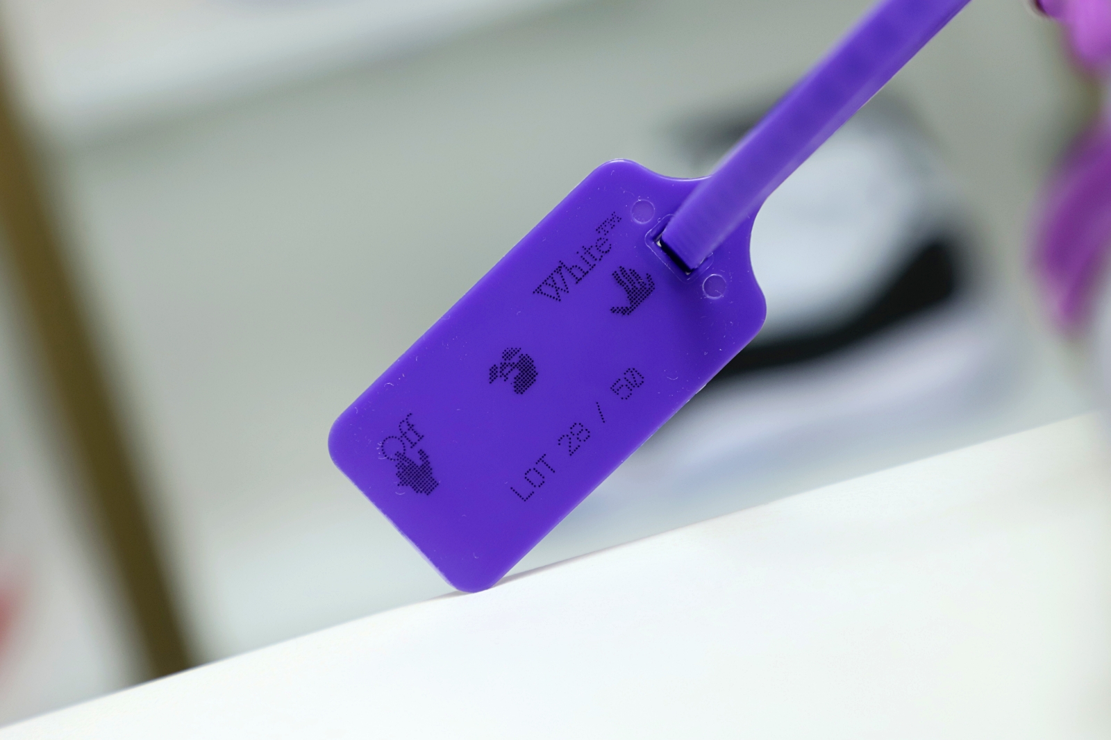 Off-White x Nike Dunk Low 