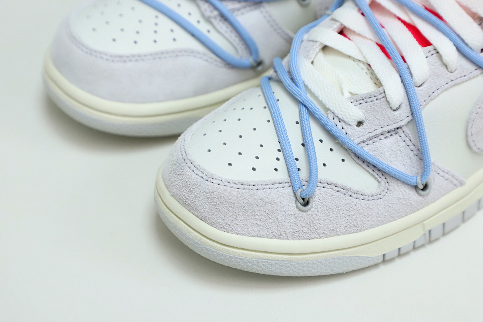 Off-White x Nike Dunk Low 