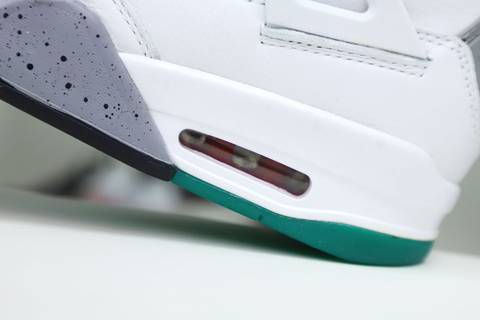 WMNS AIR JORDAN 4 RETRO 'RAST