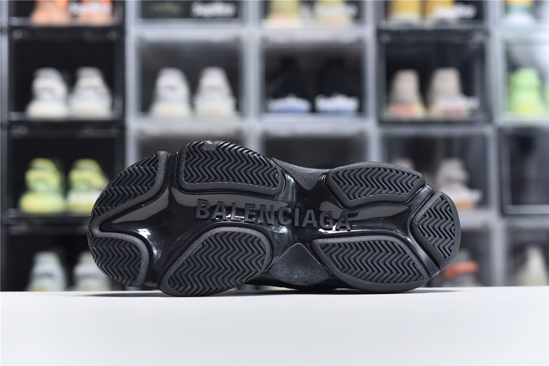 Balenciaga Triple S