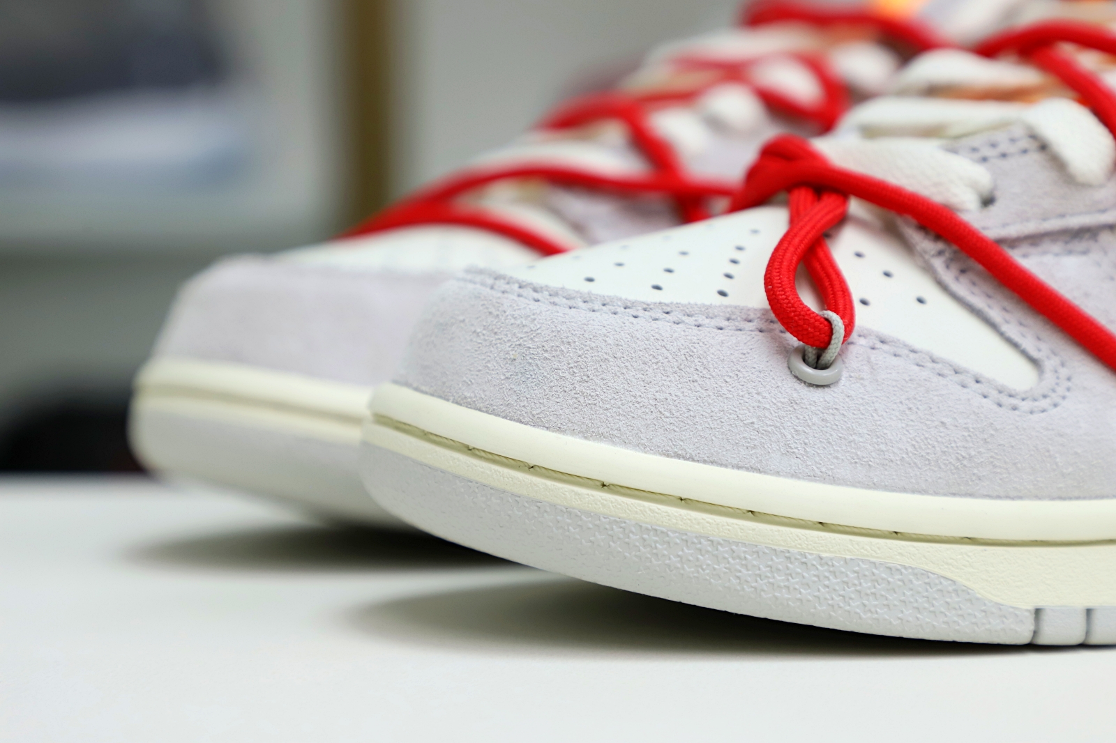 Off-White x Nike Dunk Low 