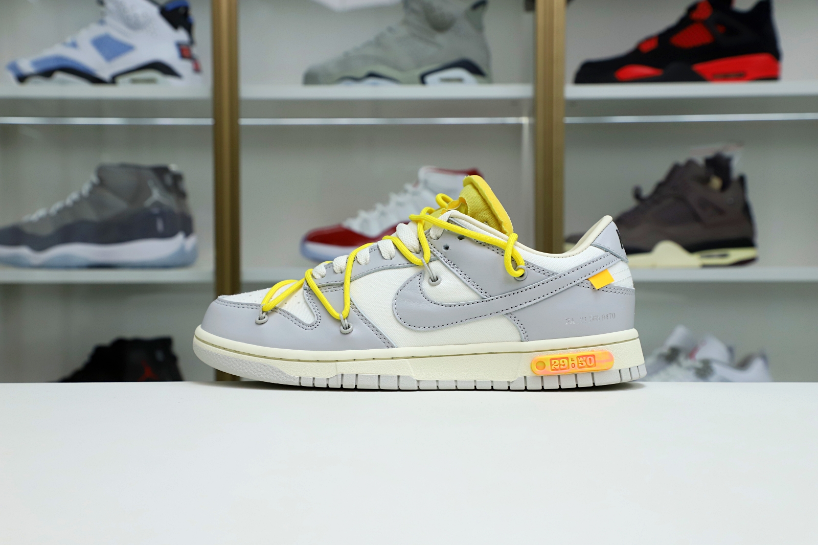 Off-White x Nike Dunk Low 