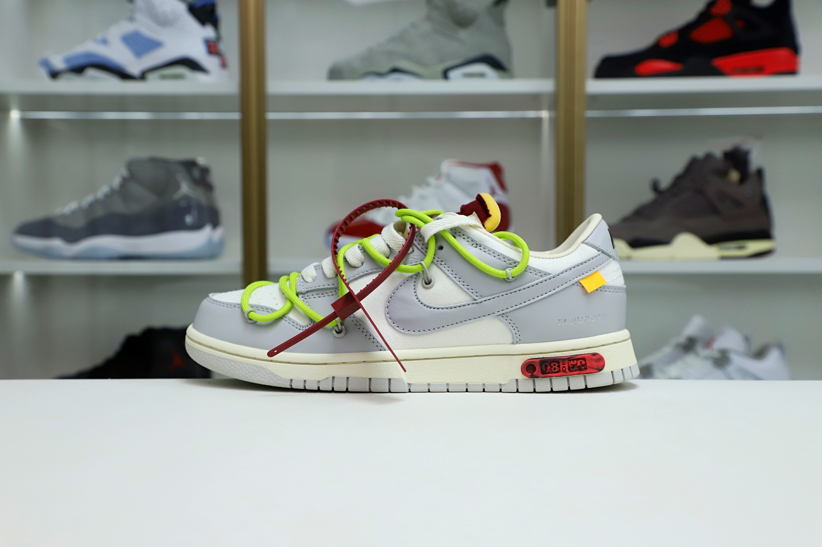 Off-White x Nike Dunk Low 