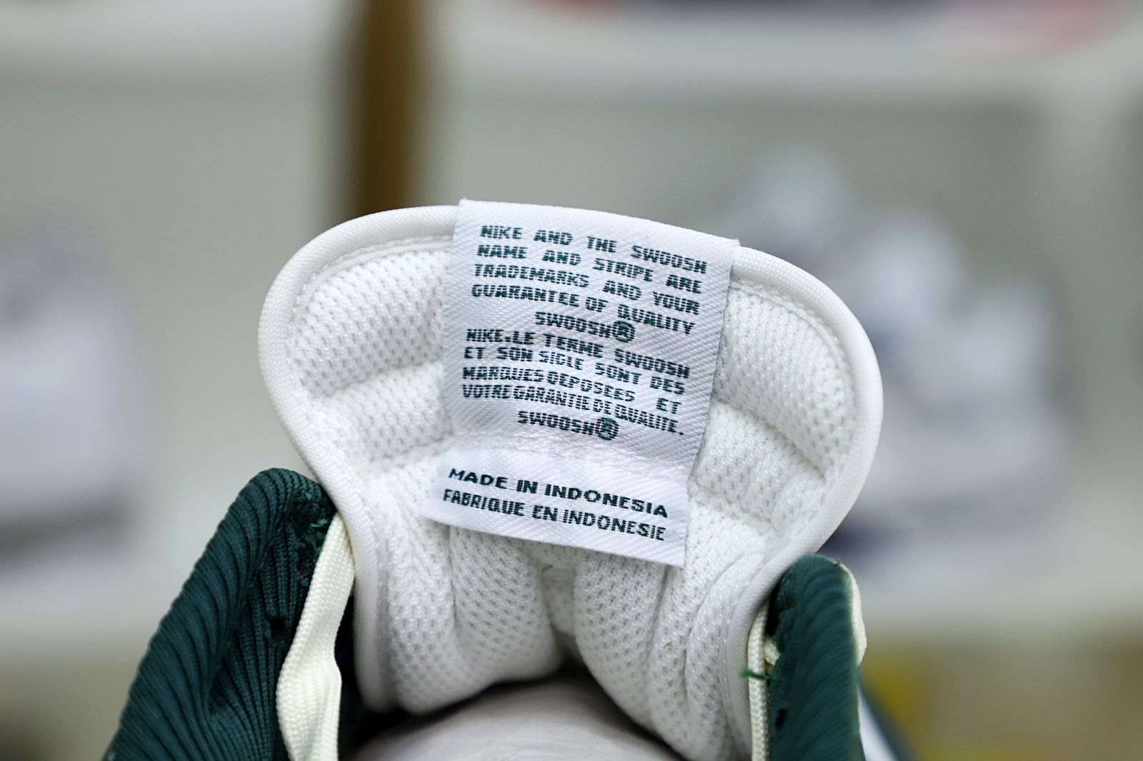 NIKE WMNS DUNK LOW 'VINTAGE GREEN'