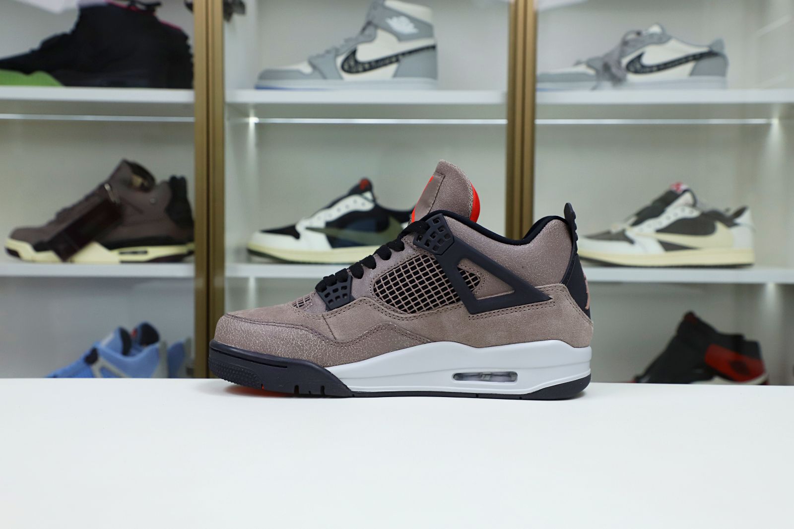 AIR JORDAN 4 RETRO 'TAUPE HAZE'