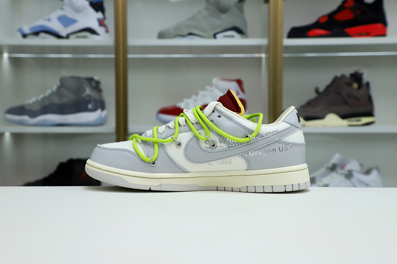 Off-White x Nike Dunk Low 