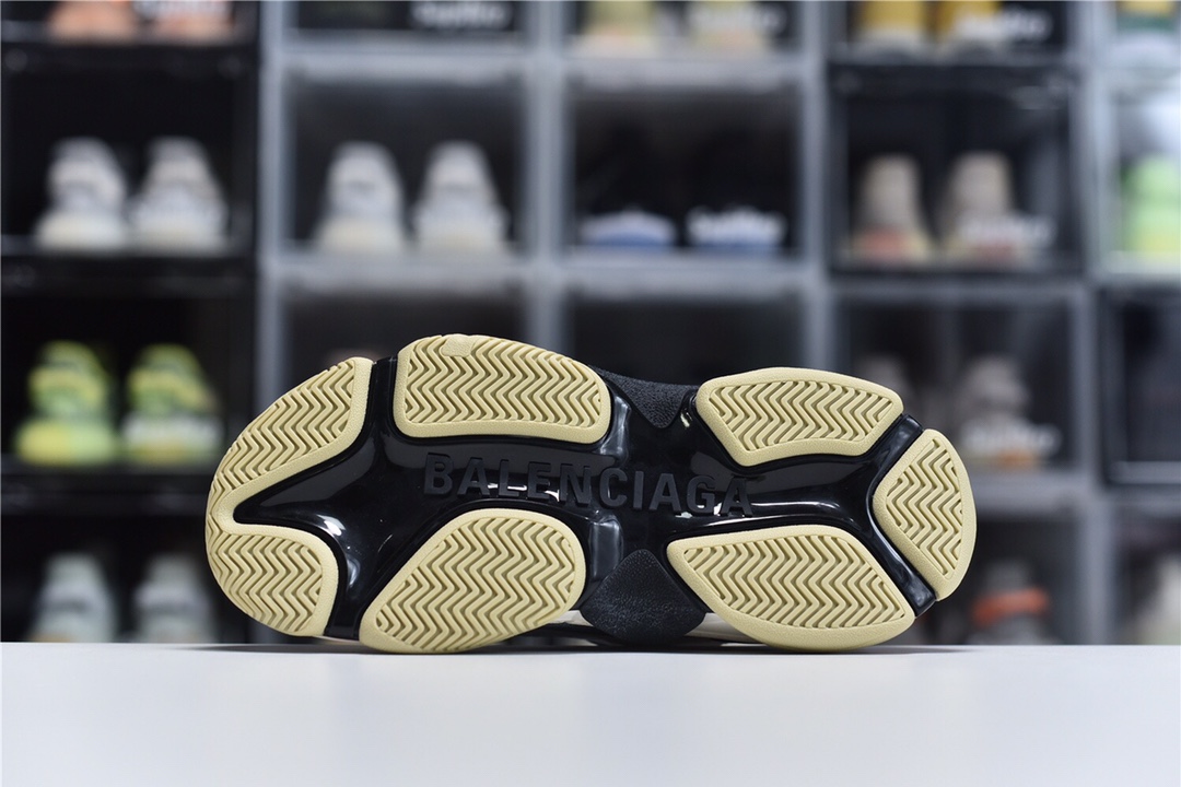 Balenciaga Triple S
