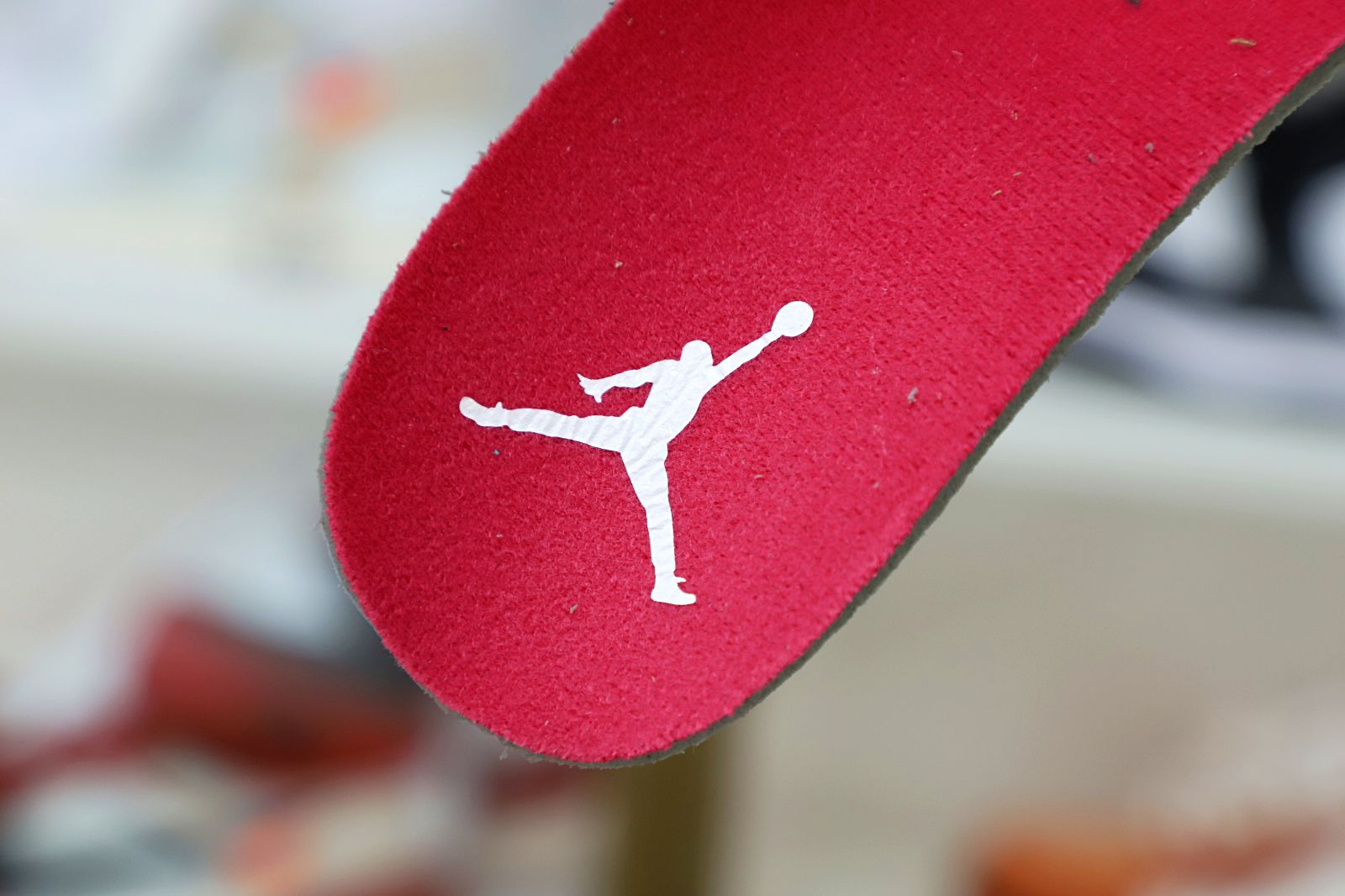 Air Jordan 3 Retro  Cardinal Red(CT8532-126）