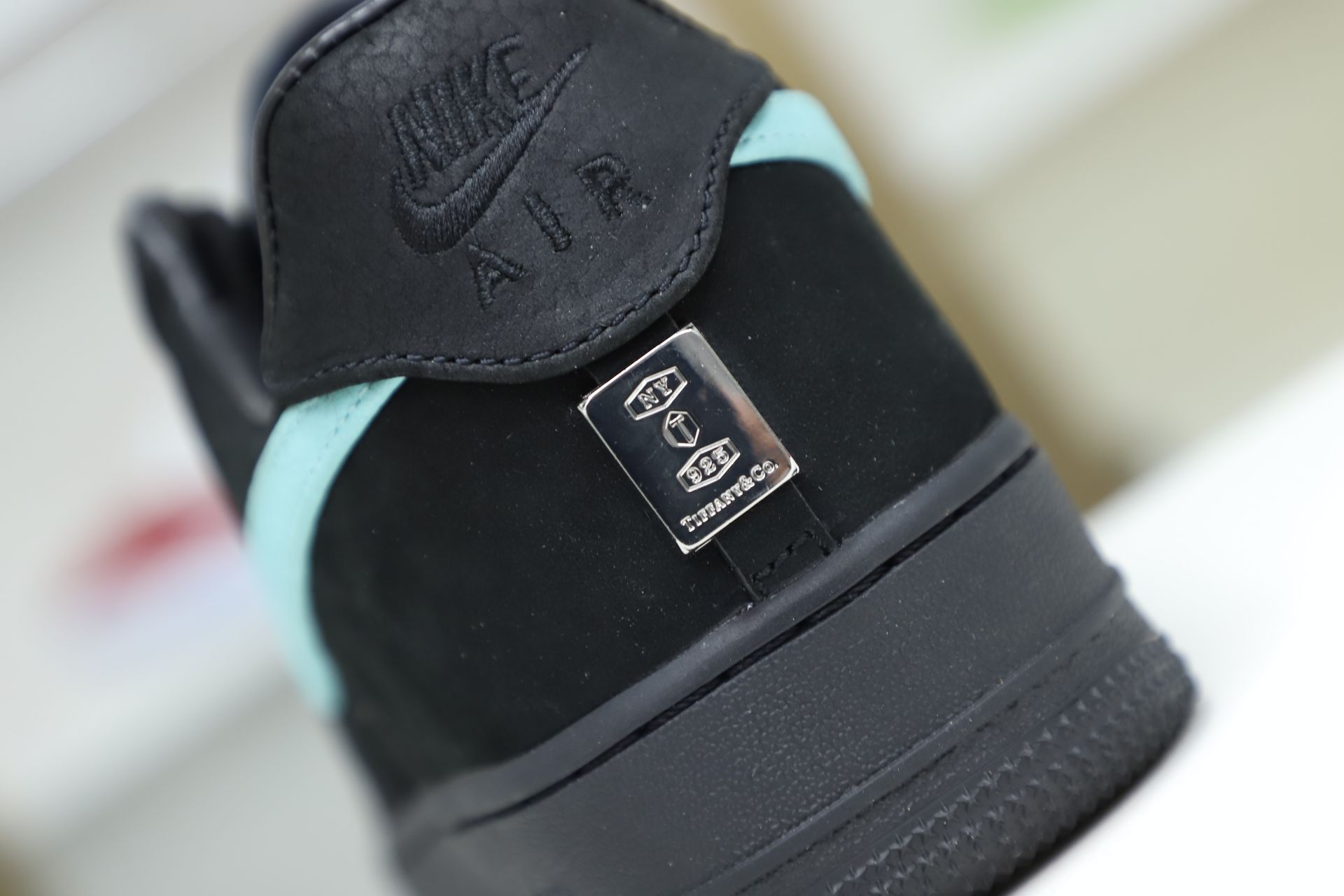 TIFFANY & CO. x Nike Air Force 1 Low 