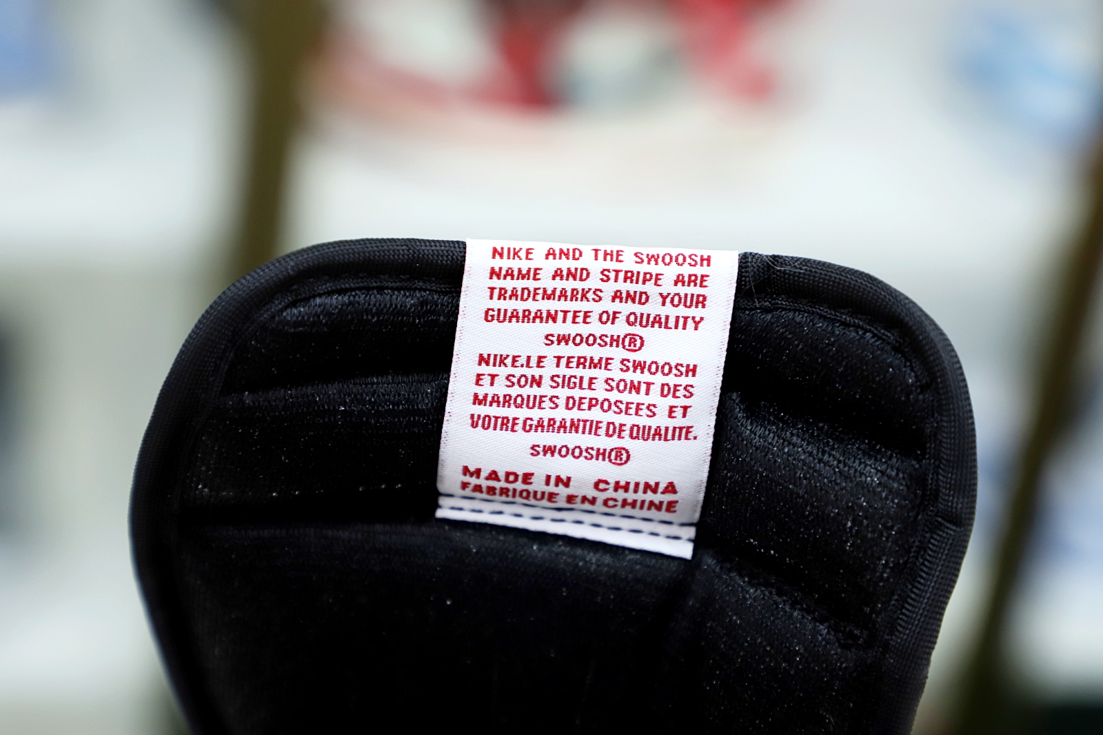 AIR JORDAN 1 RETRO HIGH OG 'FEARLESS'