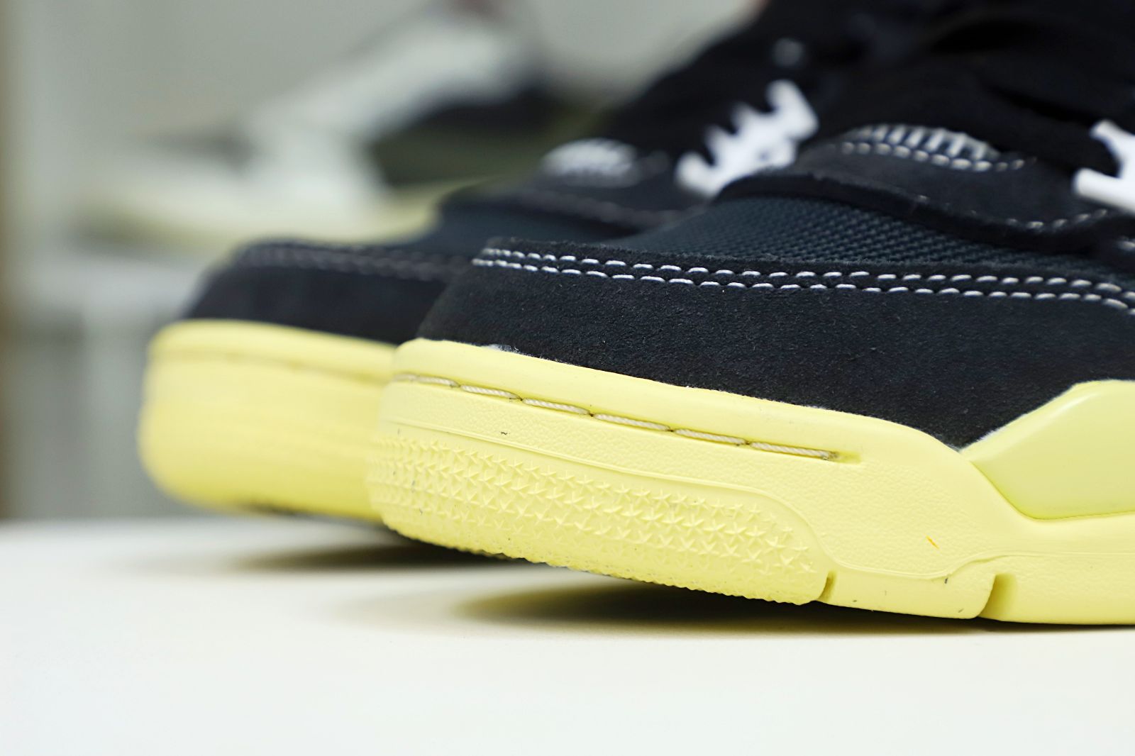 UNION LA X AIR JORDAN 4 RETRO 'OFF NOIR'