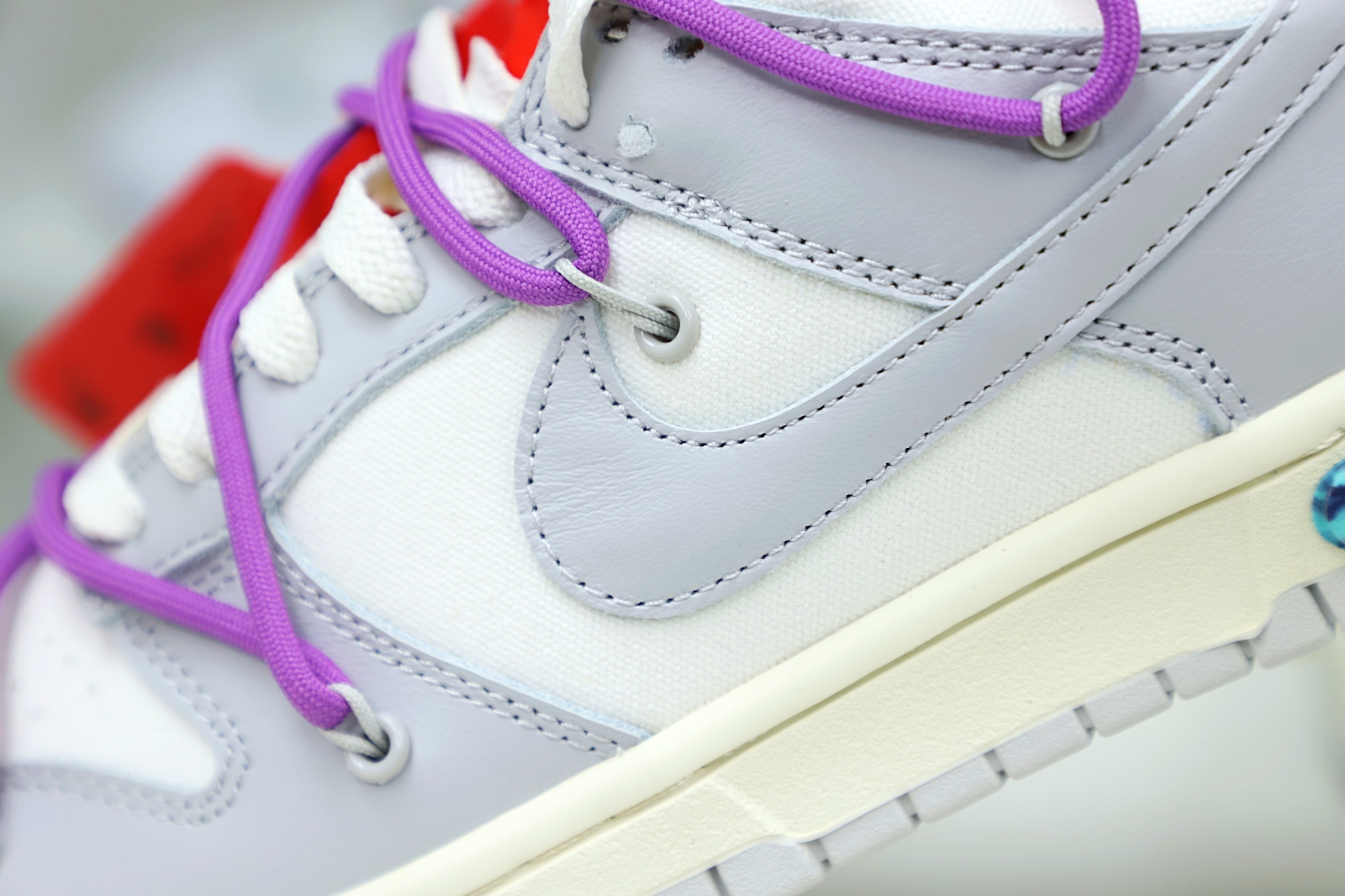 Off-White x Nike Dunk Low 