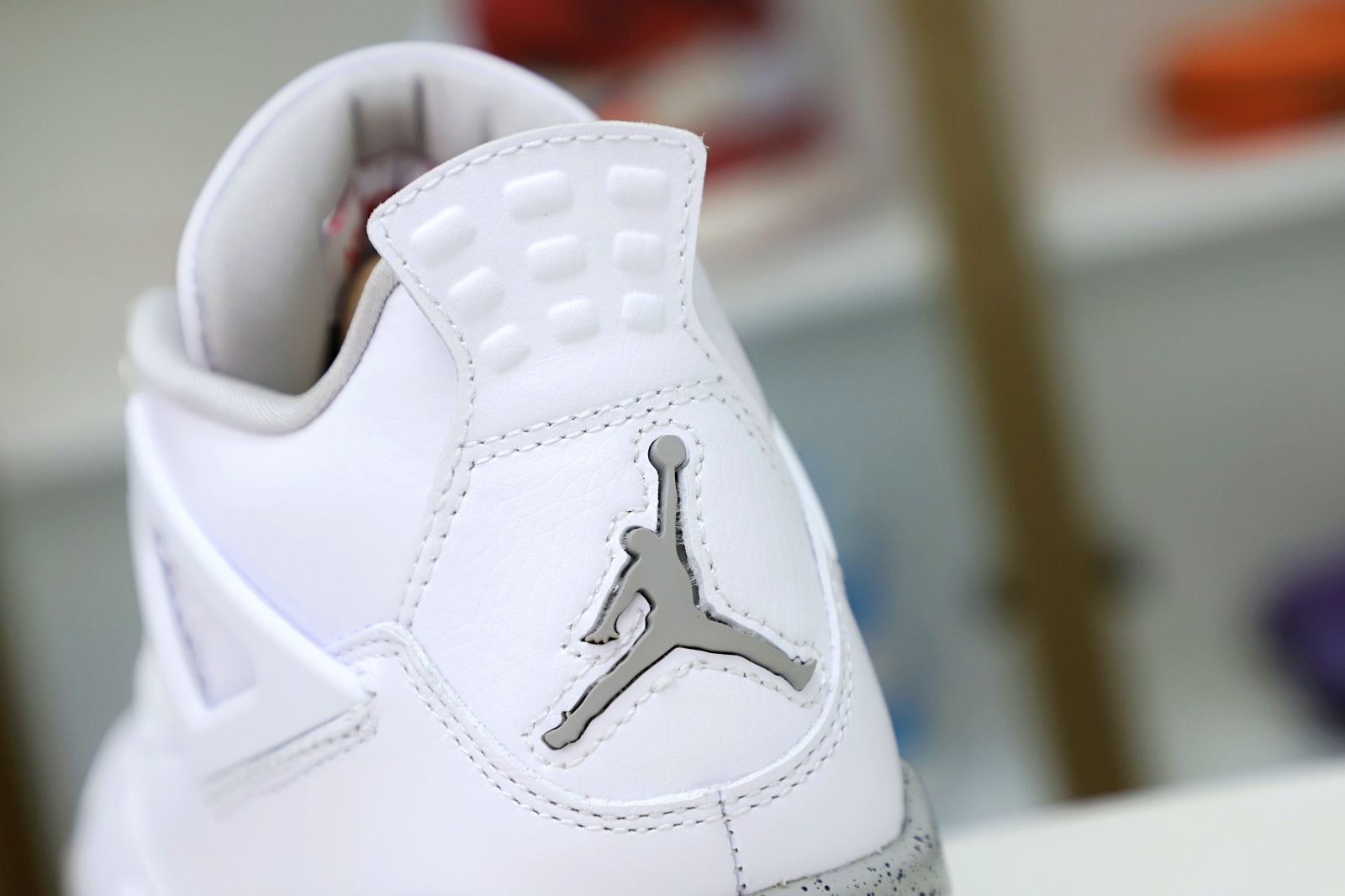 AIR JORDAN 4 RETRO 'WHITE OREO'