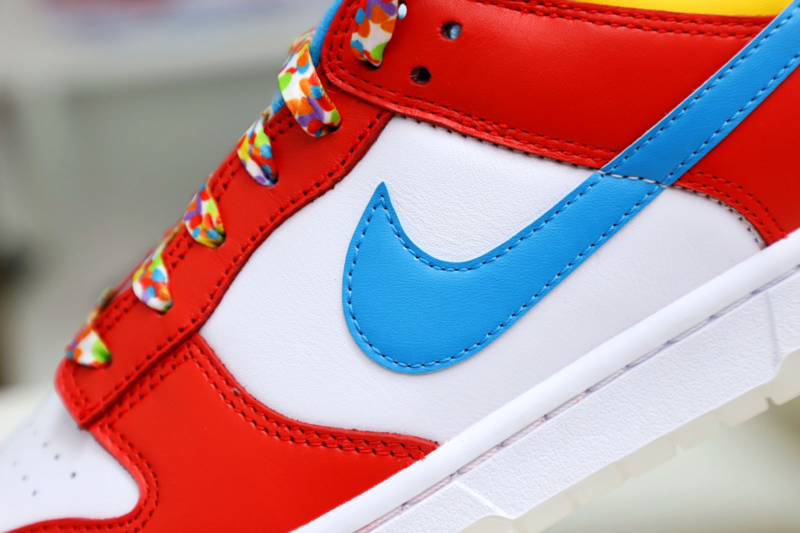 NIKE DUNK QS 'FRUITY PEBBLES'
