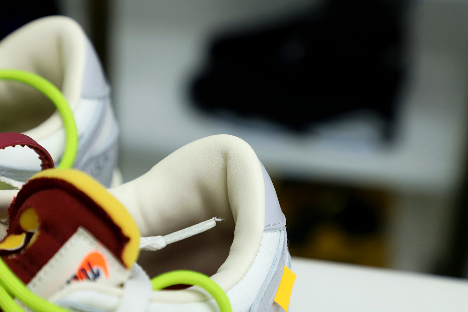 Off-White x Nike Dunk Low 