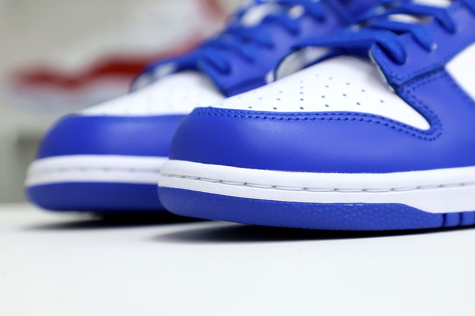 Nike Dunk Low  Kentucky