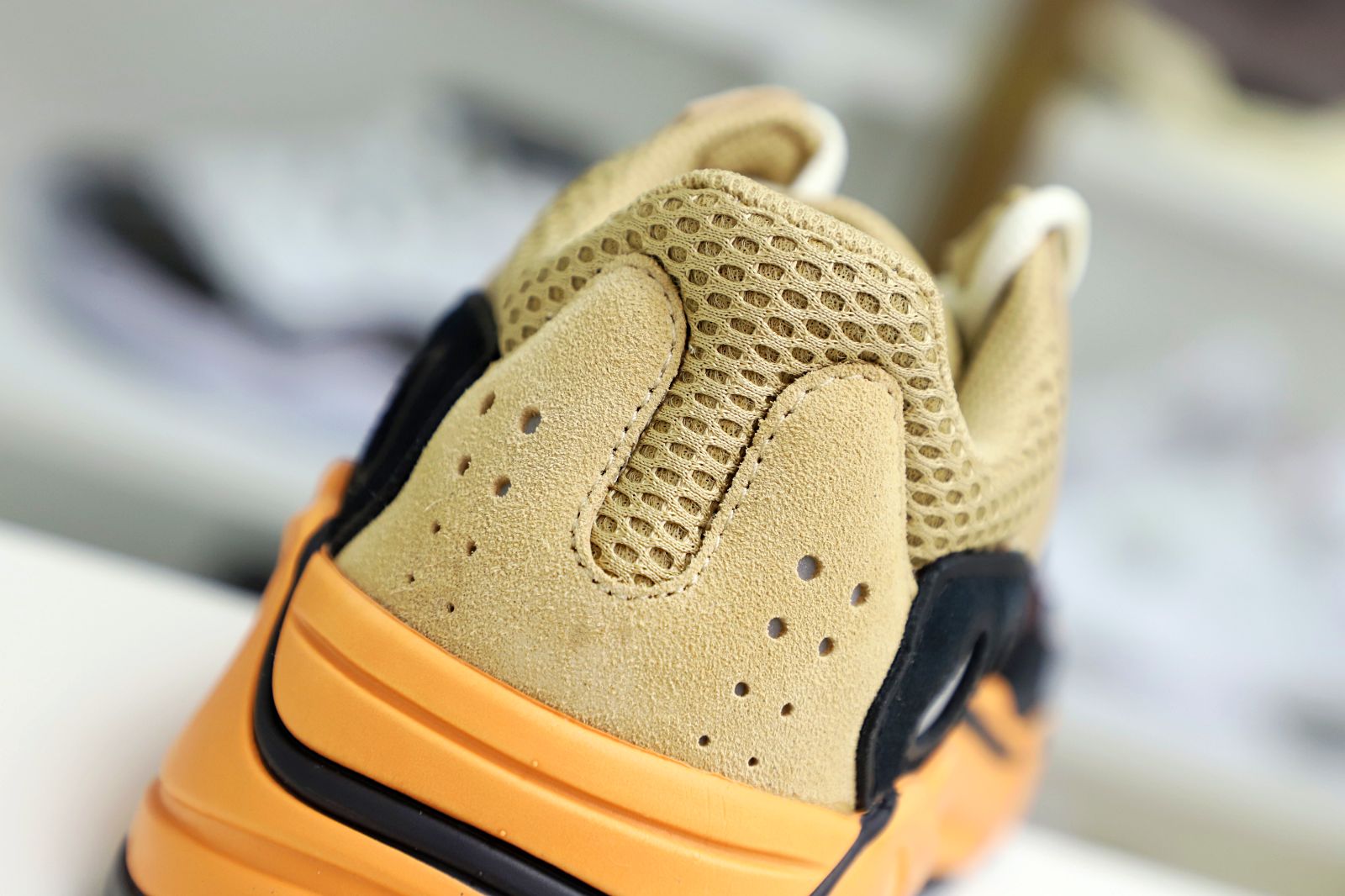 adidas originals Yeezy boost 700 