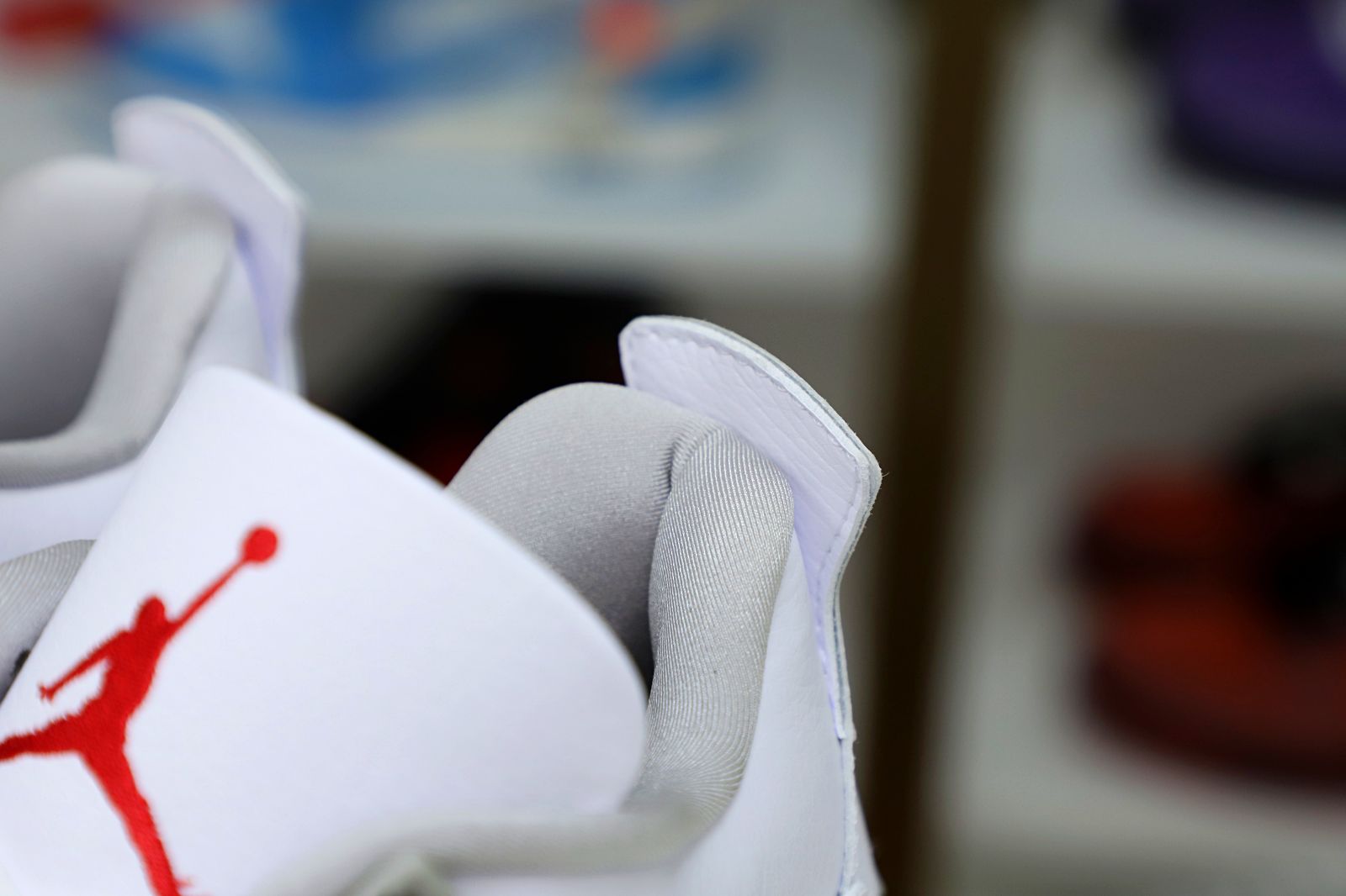 AIR JORDAN 4 RETRO 'WHITE OREO'