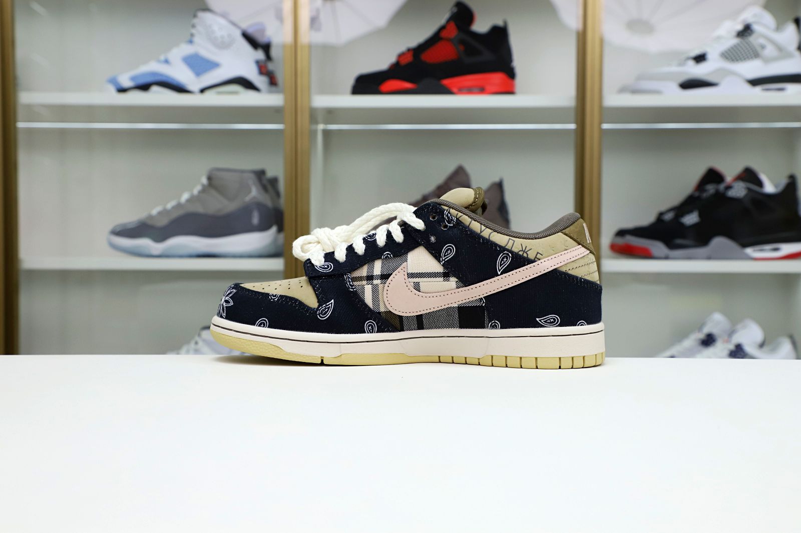 TRAVIS SCOTT X DUNK LOW PREMIUM QS SB 'CACTUS JACK'