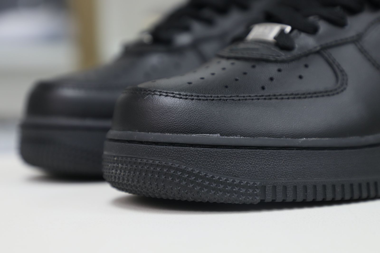 Supreme Nike Air Force 1 Low 