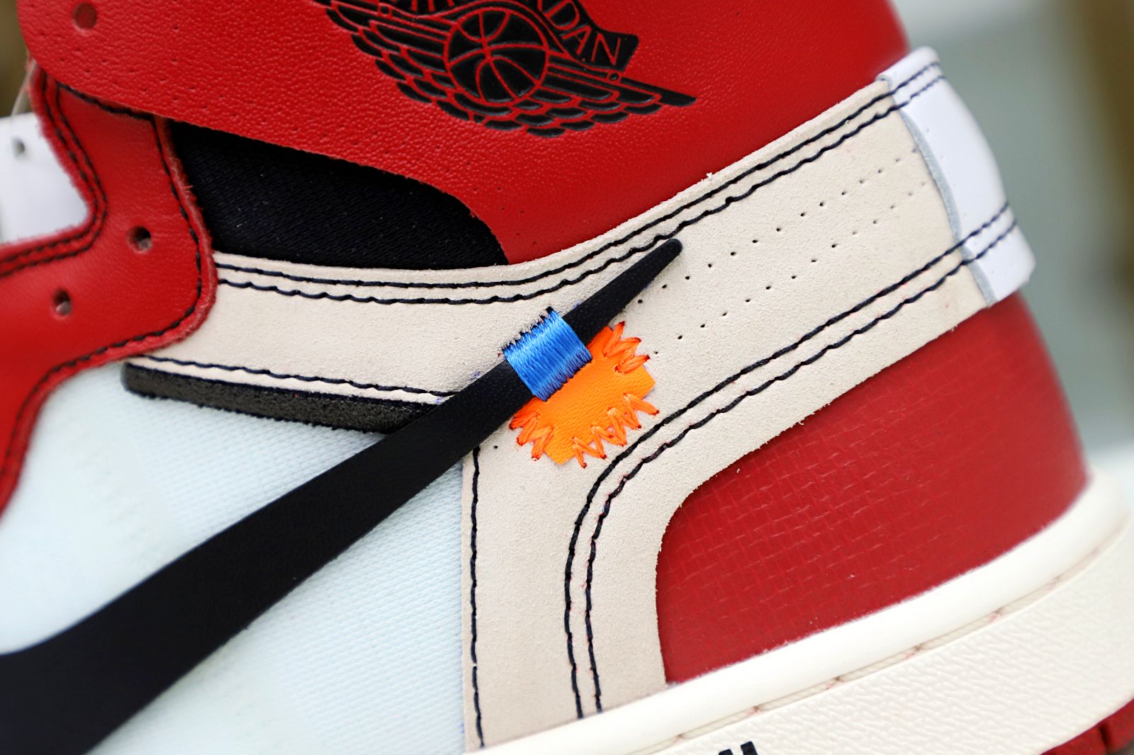 OFF-WHITE X AIR JORDAN 1 RETRO HIGH OG 'CHICAGO'