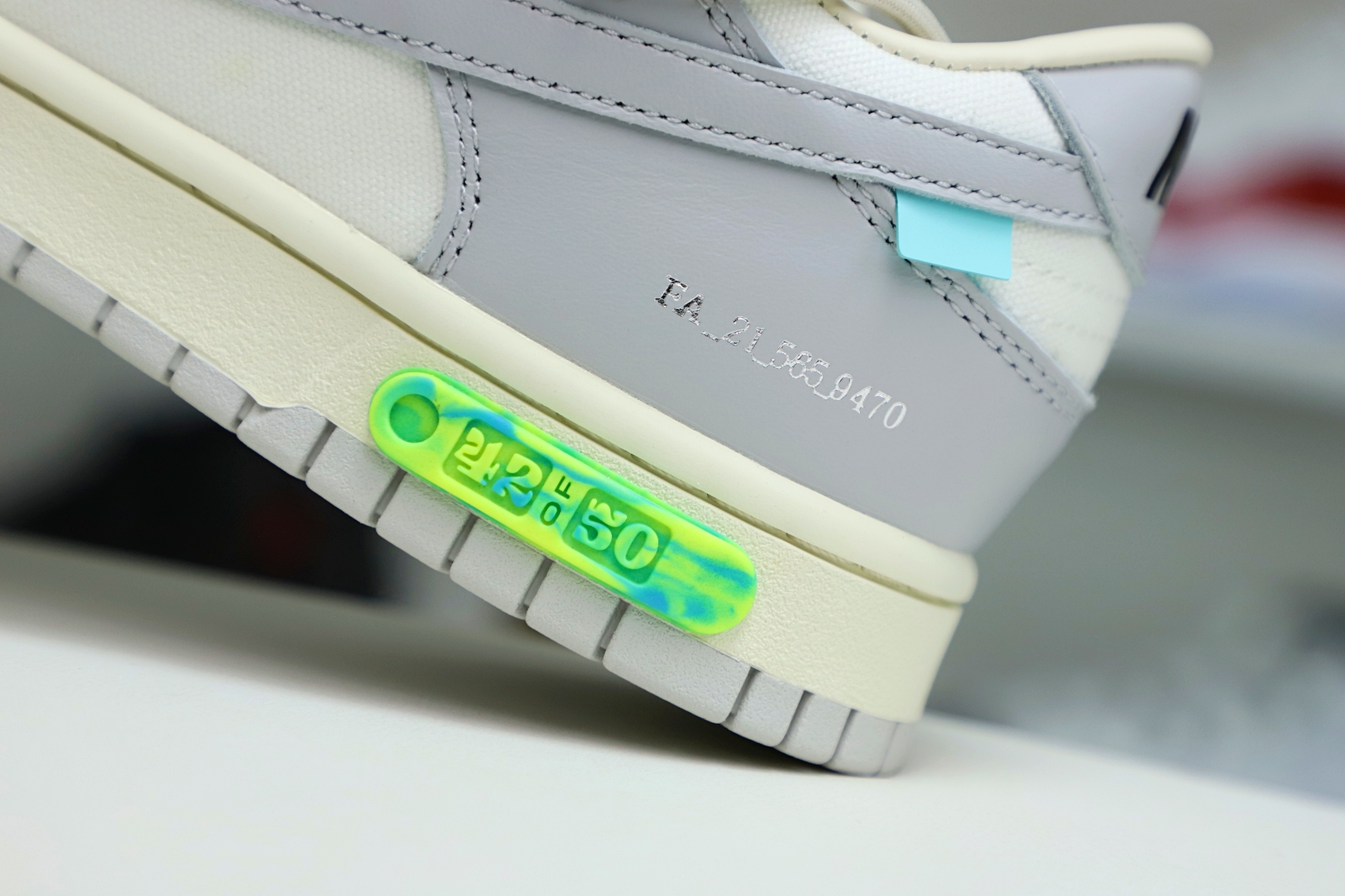 Off-White x Nike Dunk Low 