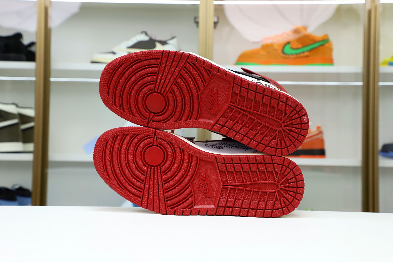 OFF-WHITE X AIR JORDAN 1 RETRO HIGH OG 'CHICAGO'