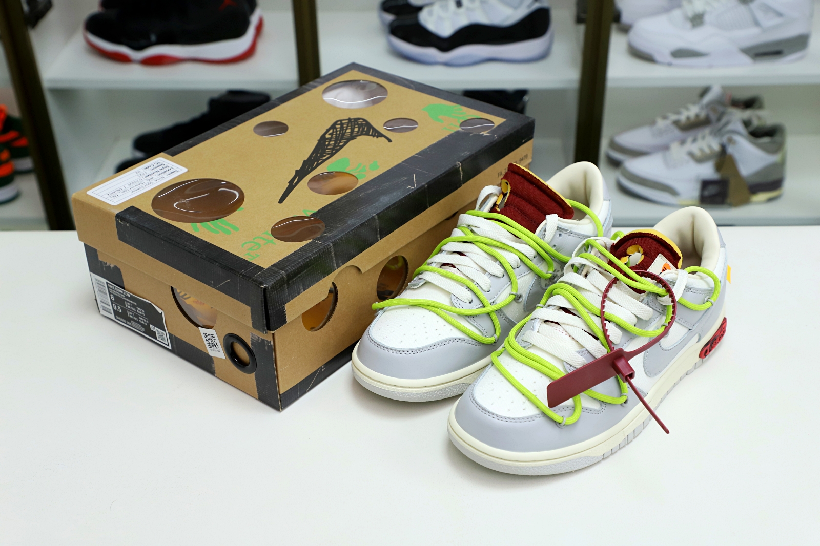 Off-White x Nike Dunk Low