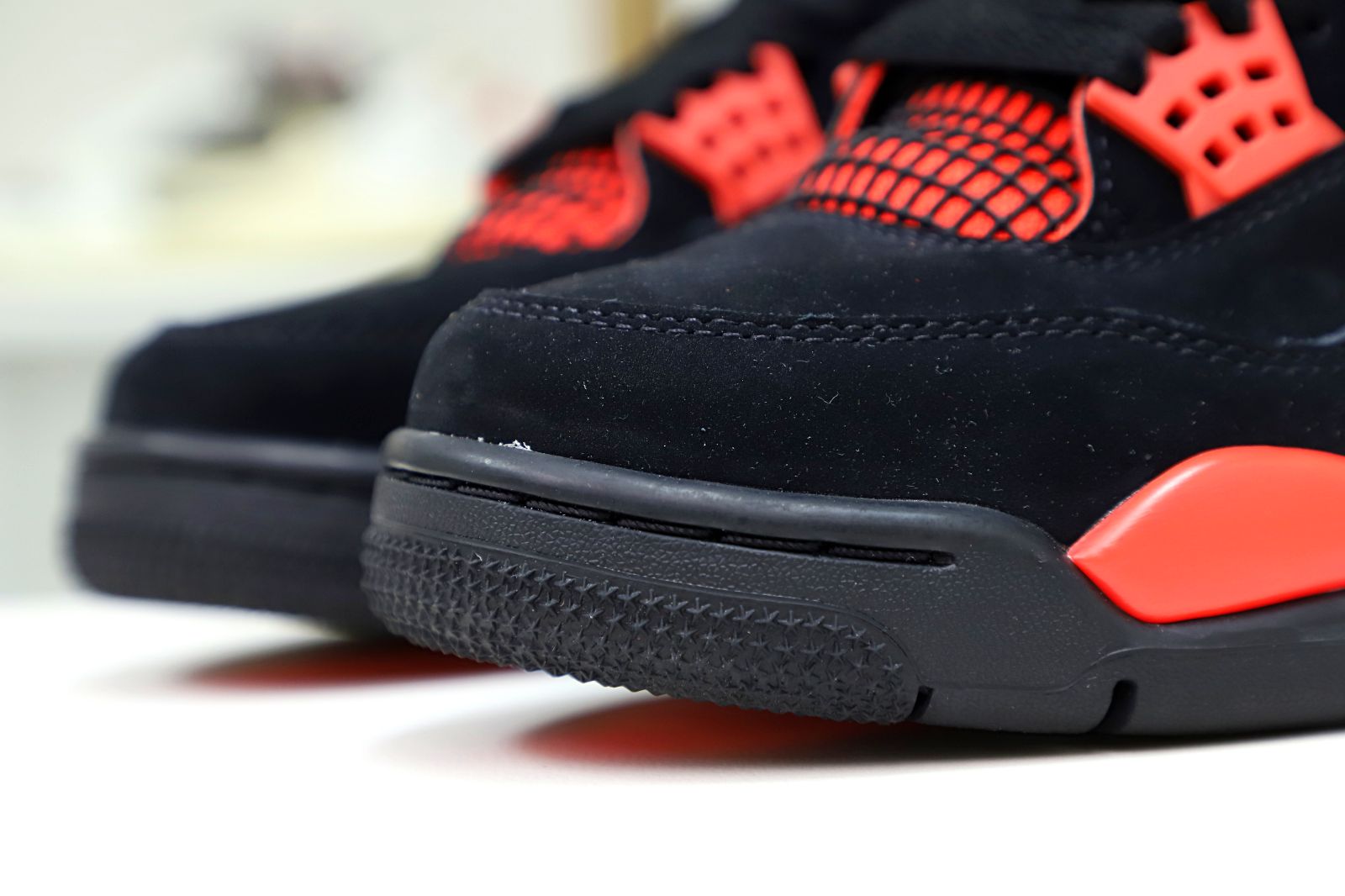 AIR JORDAN 4 RETRO 'RED THUNDER'