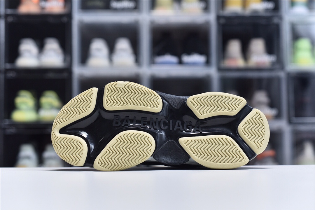 Balenciaga Triple S