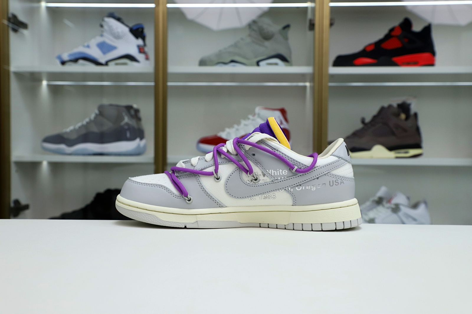 Off-White x Nike Dunk Low 