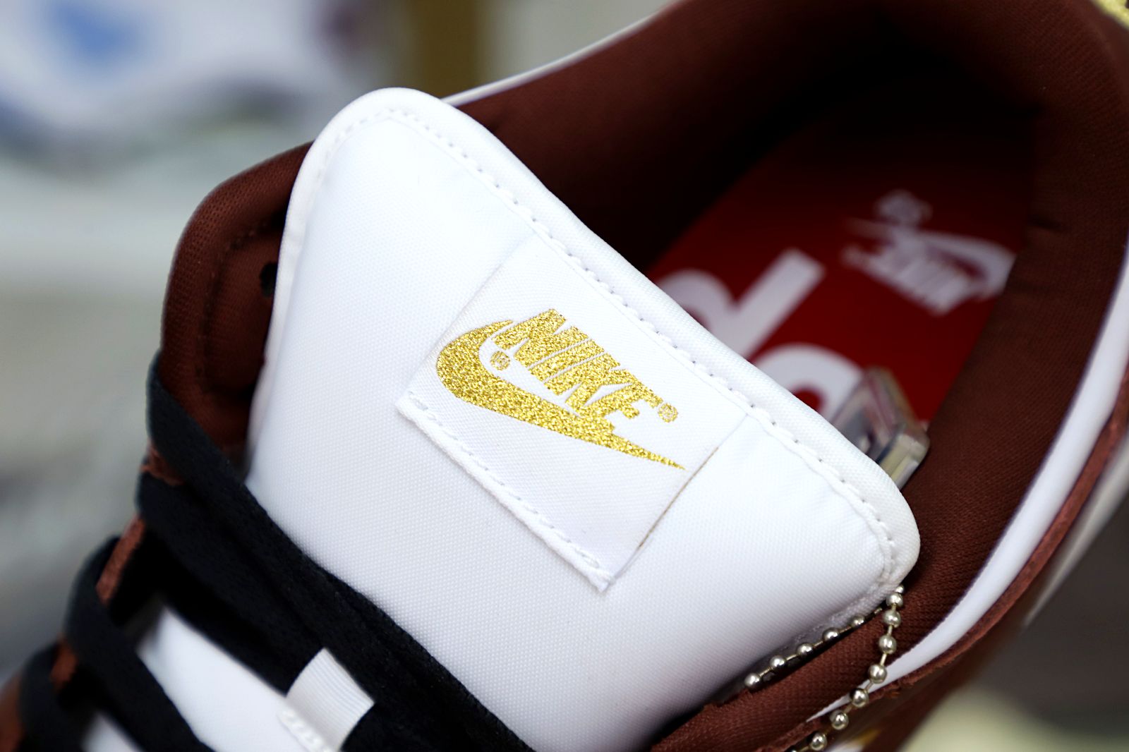 Supreme x Nike SB Dunk Low 