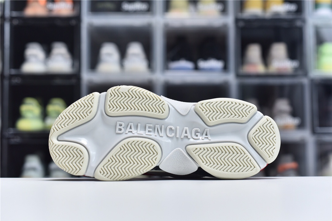 Balenciaga Triple S